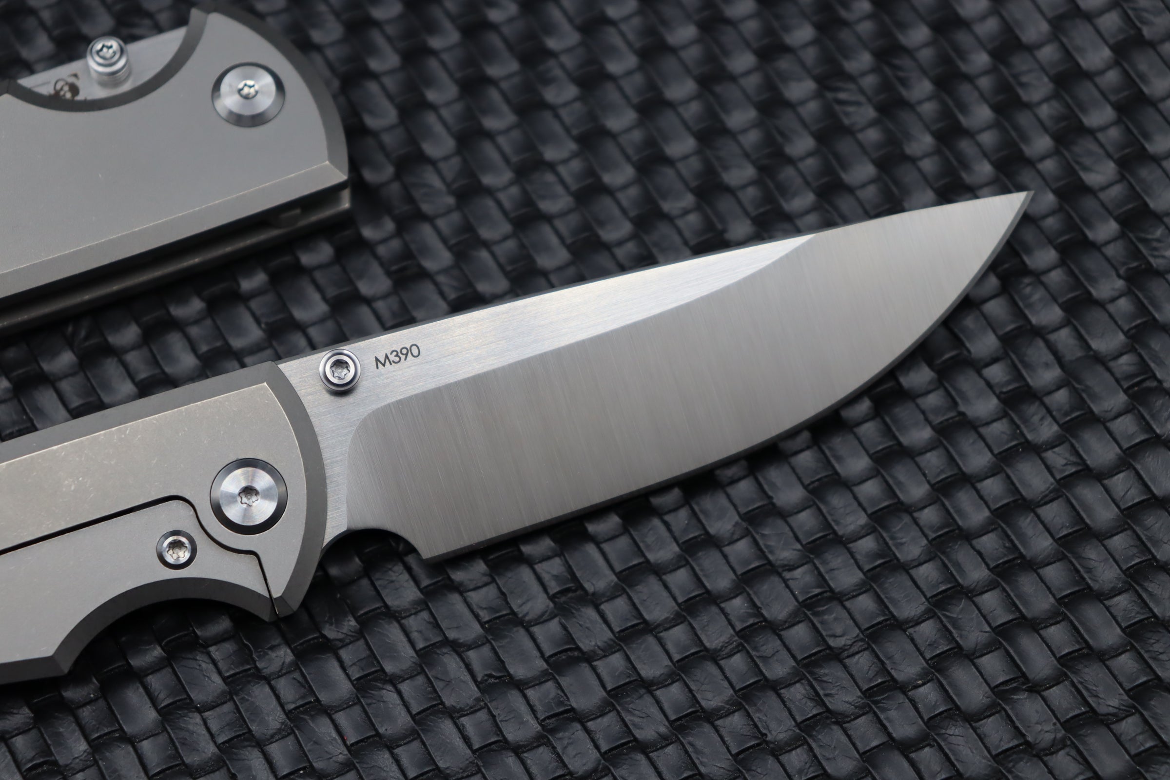 Chaves Knives 229 Liberation Drop Point - Premium M390 Blade & Stonewash Titanium Handle