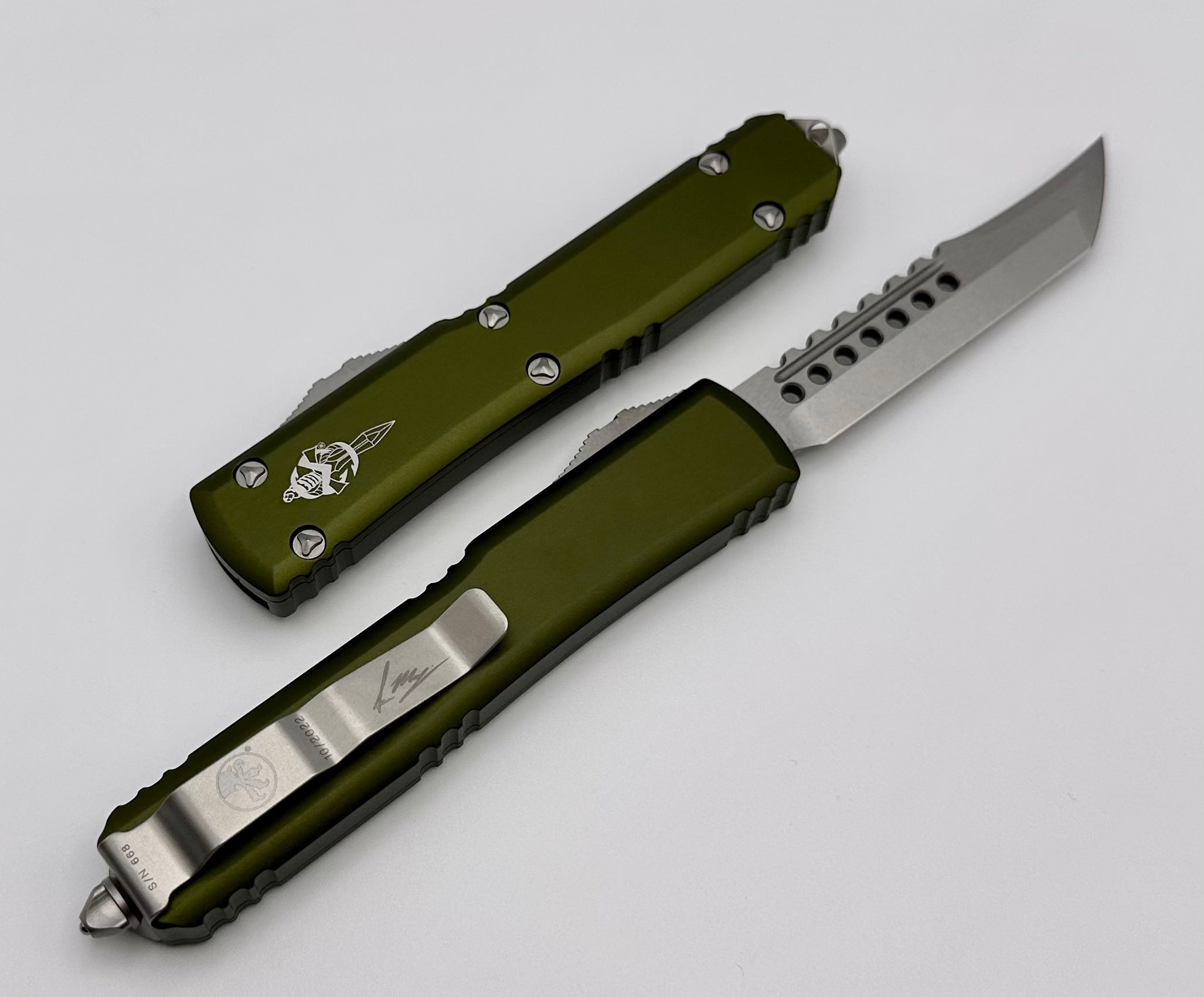 Microtech Ultratech Hellhound Premium Tactical Knife - Stonewash & OD Green