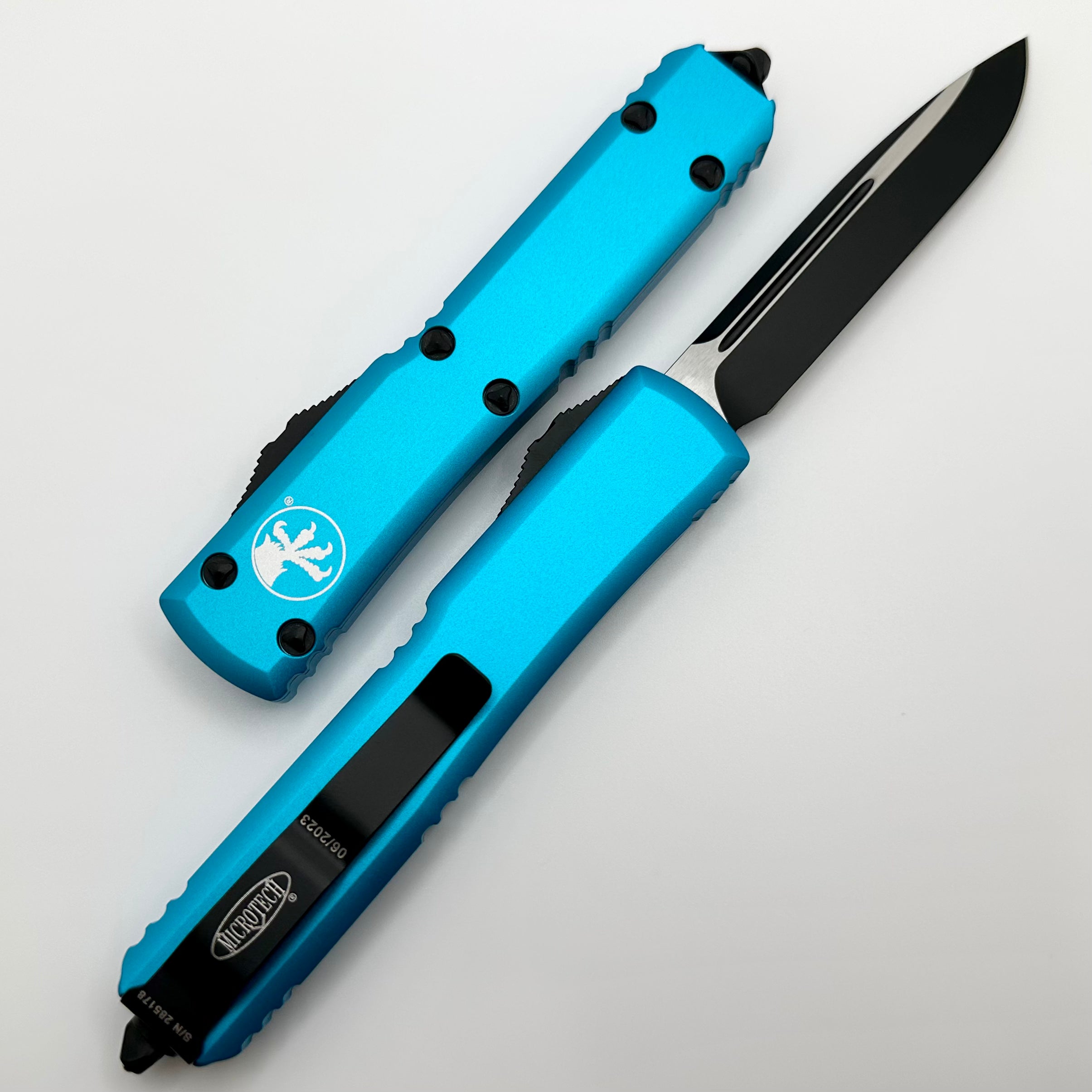 Microtech Ultratech Black Single Edge & Turquoise 121-1TQ - Premium OTF Knife