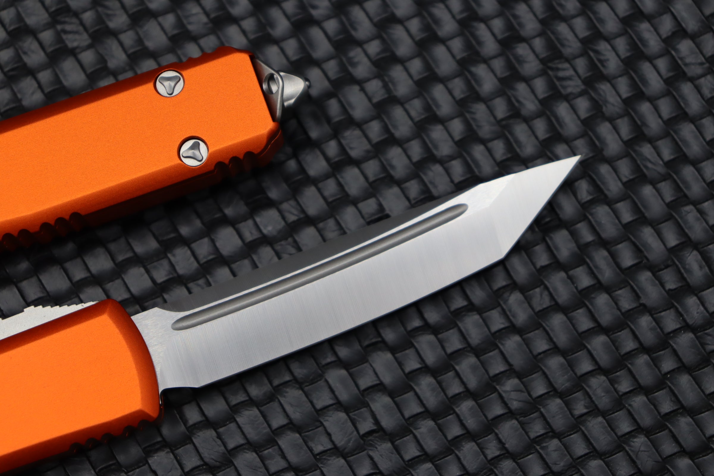 Microtech Ultratech Tanto Satin Standard & Orange 123-4OR - Premium Tactical Knife