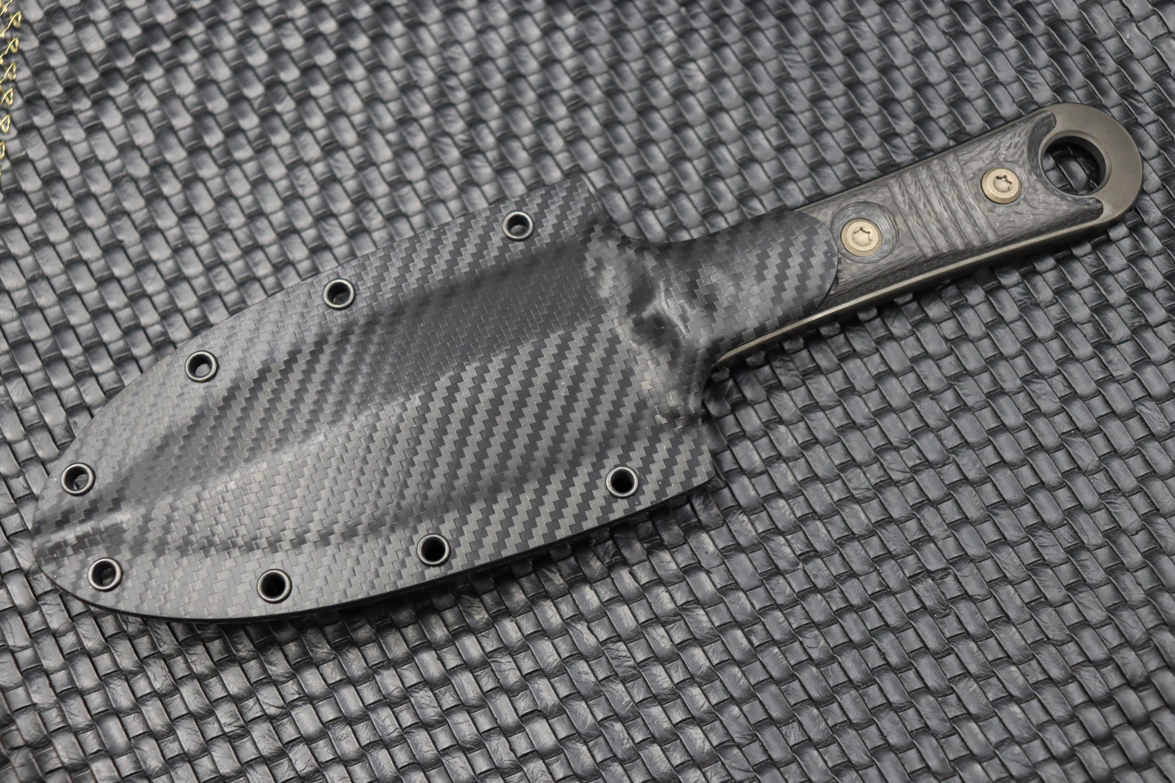 Microtech SBD Ultimate Tactical Knife - Carbon Fiber & Partial Serrated Blade