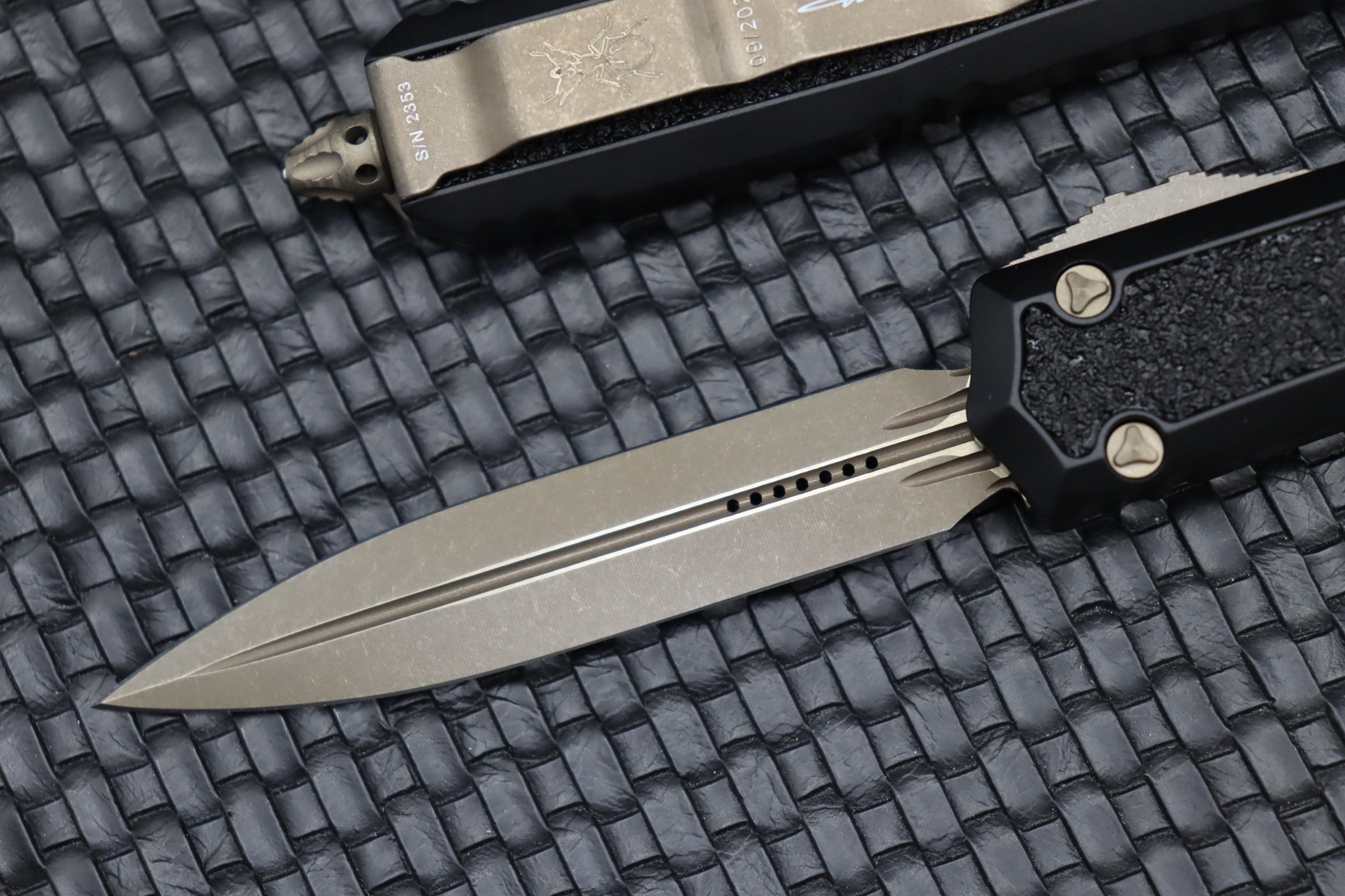 Microtech Makora Bronze Apocalyptic Double Edge Knife - Ultimate Tactical Tool