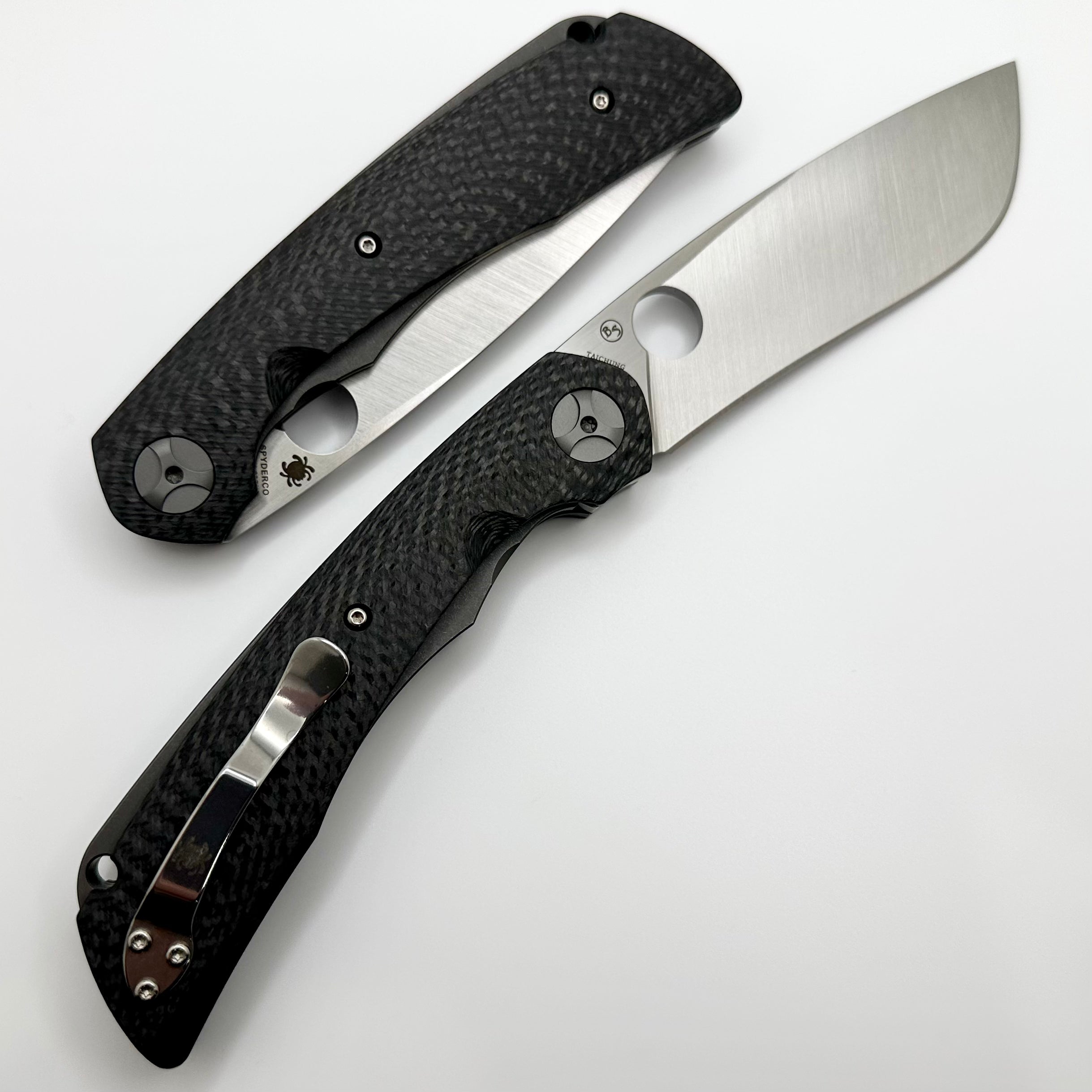 Spyderco Subvert Premium Sprint Run: Carbon Fiber & CPM-20CV Folding Knife