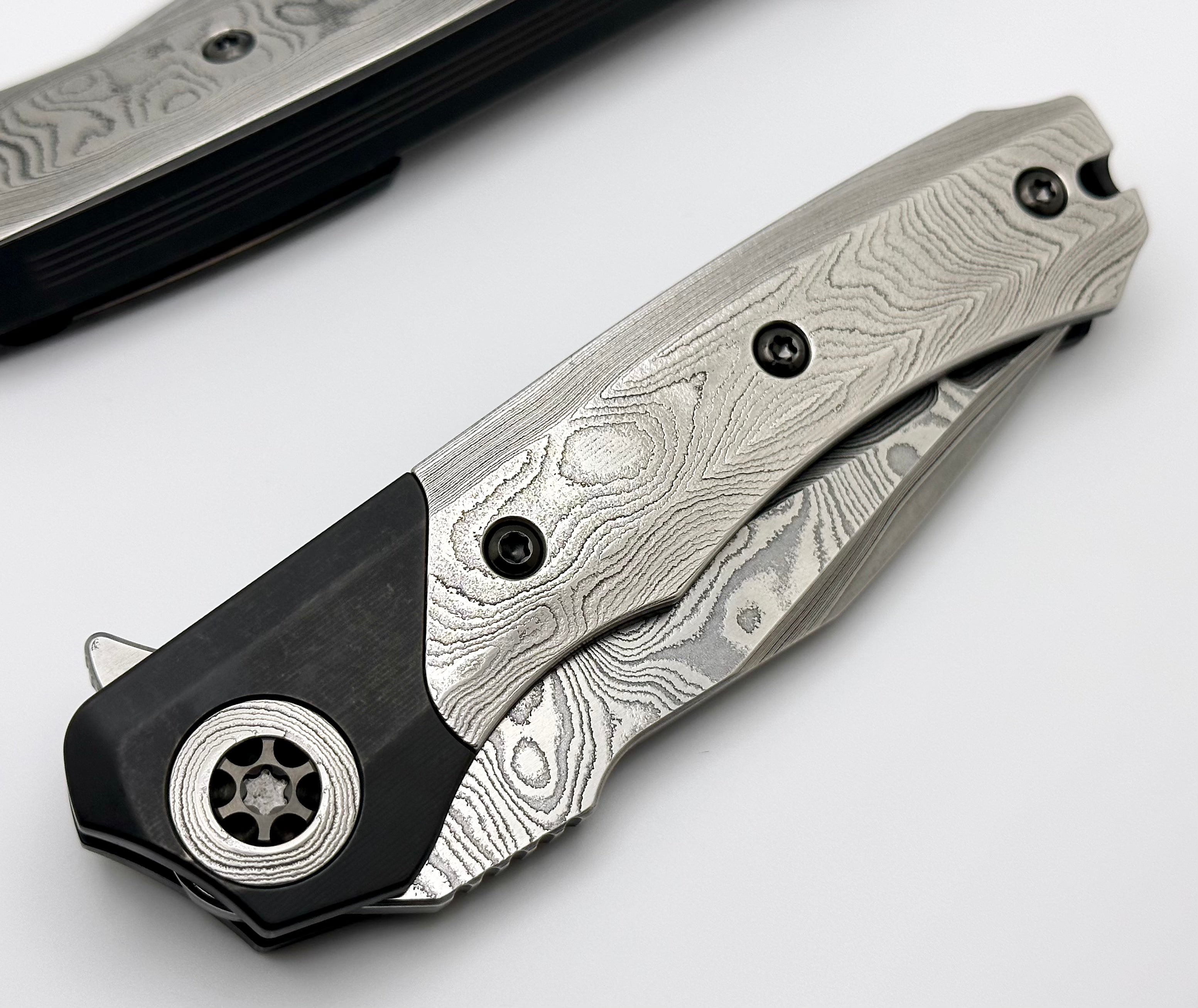 Ultimate Heretic Knives Wraith V3: Premium DLC Titanium Handle with Vegas Forge Wood Grain San Mai Damascus Tanto Blade