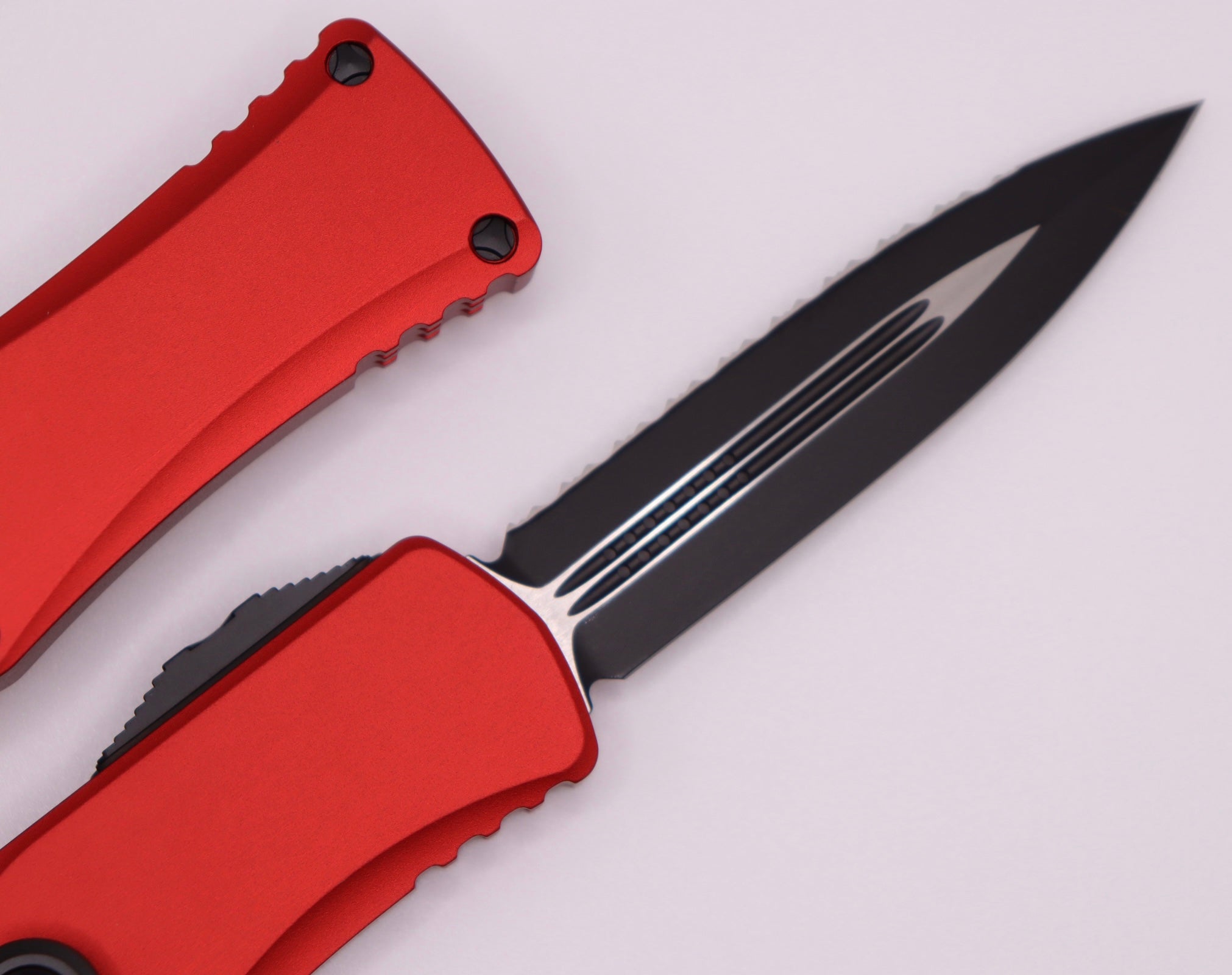 Microtech Hera Ultimate Tactical Knife - Double Edge Black Fully Serrated & Red