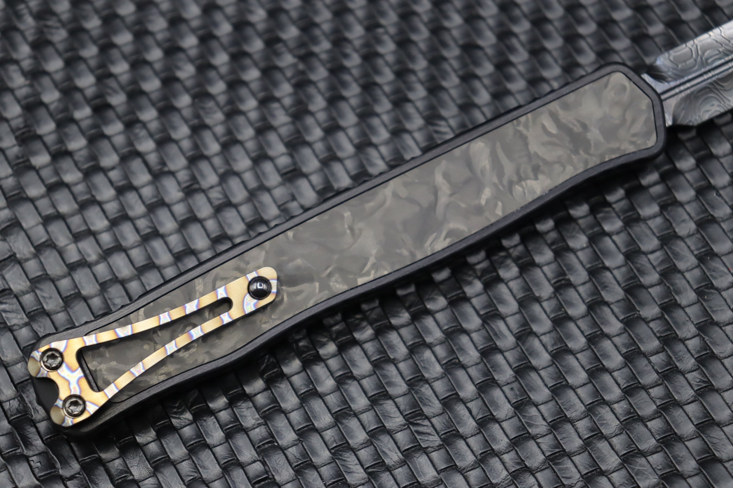 Heretic Knives Cleric II 2 Vegas Forge D/E DLC Damascus & Marble Carbon Fiber Folding Knife with Flamed Clip/Button