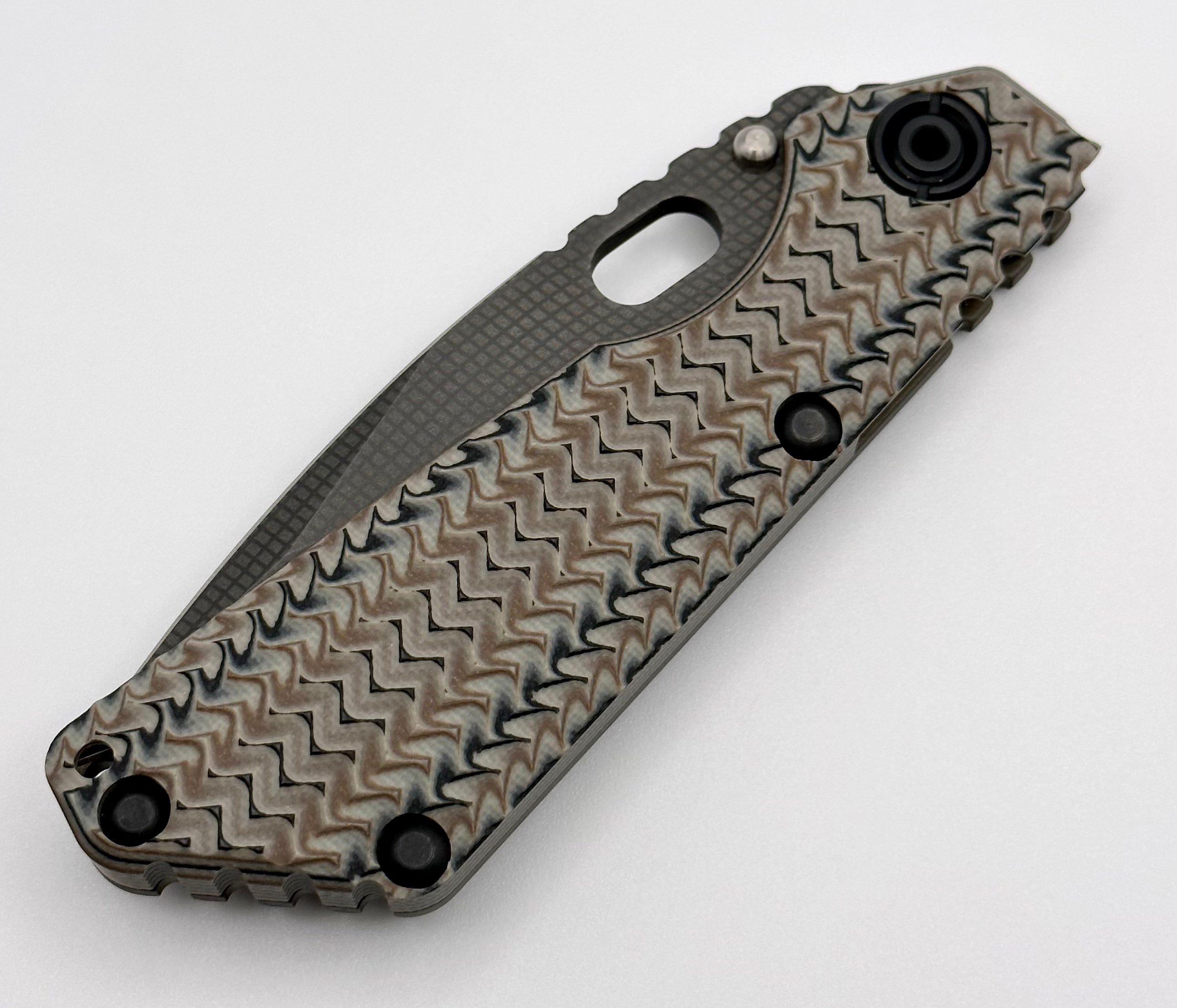 Ultimate Mick Strider SnG Folding Knife - ZigZag Multicolor Scale with Torched Lock & Nightmare Ground Blade