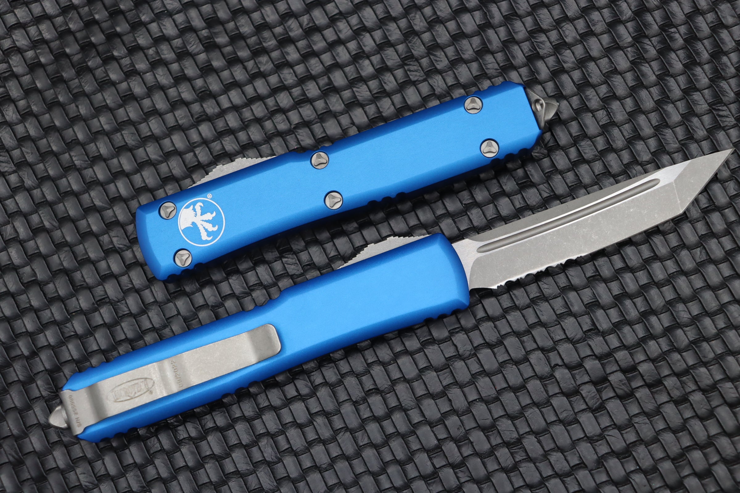 Microtech Ultratech Tanto Apocalyptic Partial Serrated Knife - Premium Blue Finish