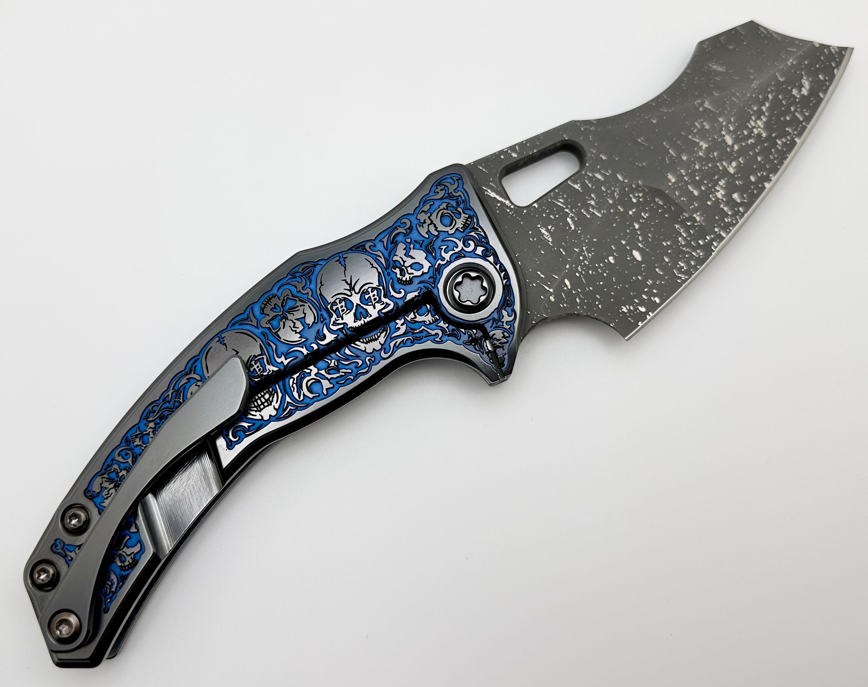 Borka Blades Mike Bond Shylock: Premium Blue/Black Hula Skulls & Guru Compound Grind Knife