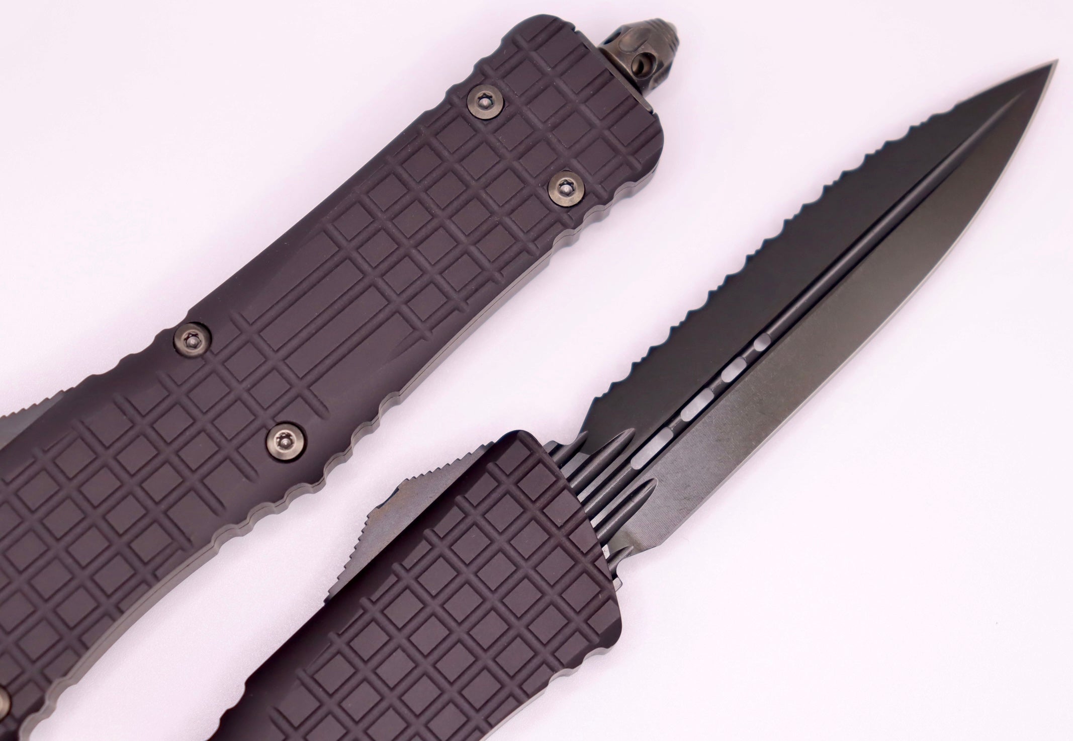 Microtech Combat Troodon Delta Frag Shadow Fluted DLC Double Edge Fully Serrated - Ultimate Tactical Knife