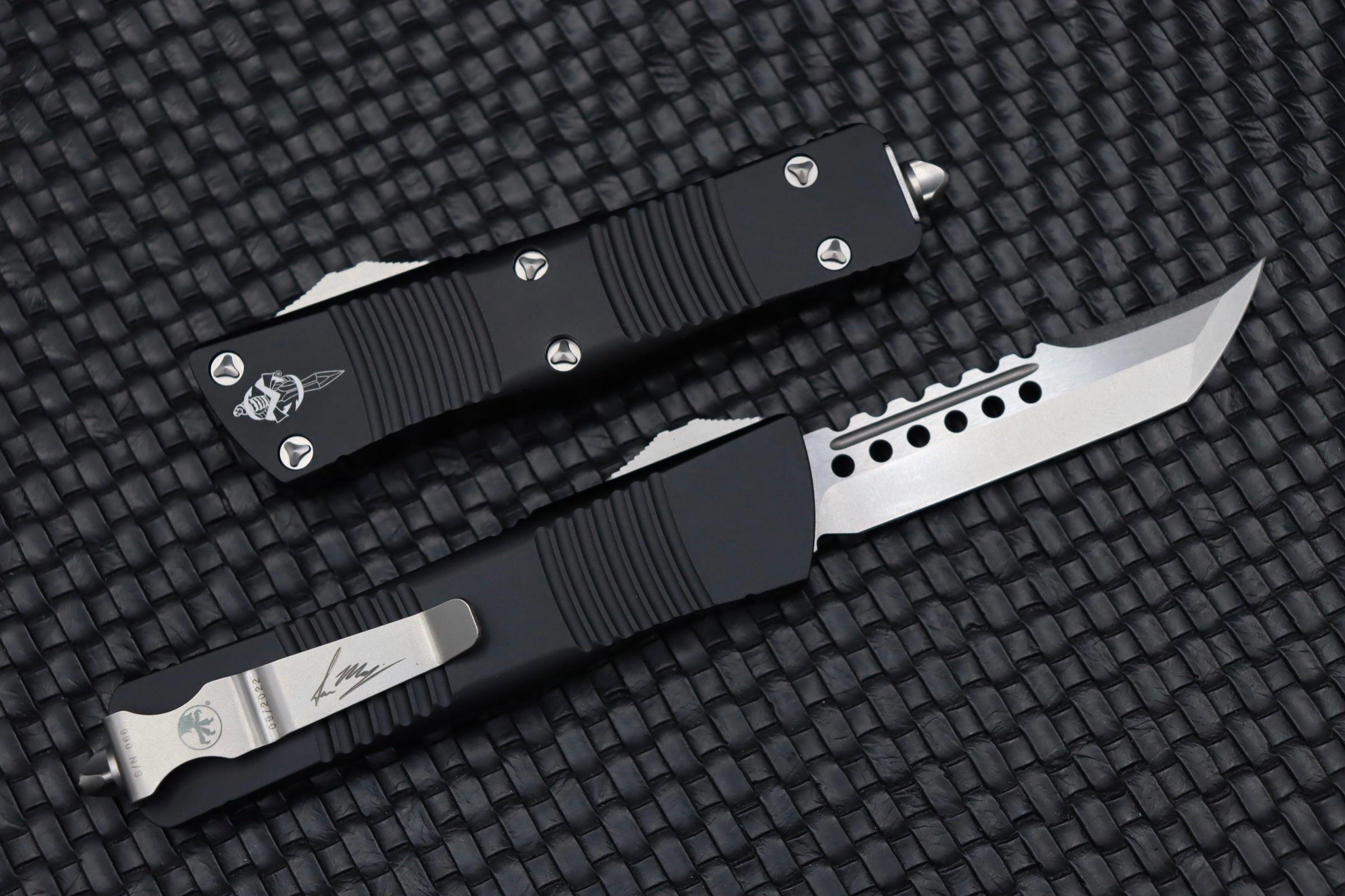 Premium Microtech Troodon Hellhound Stonewash Tactical Knife