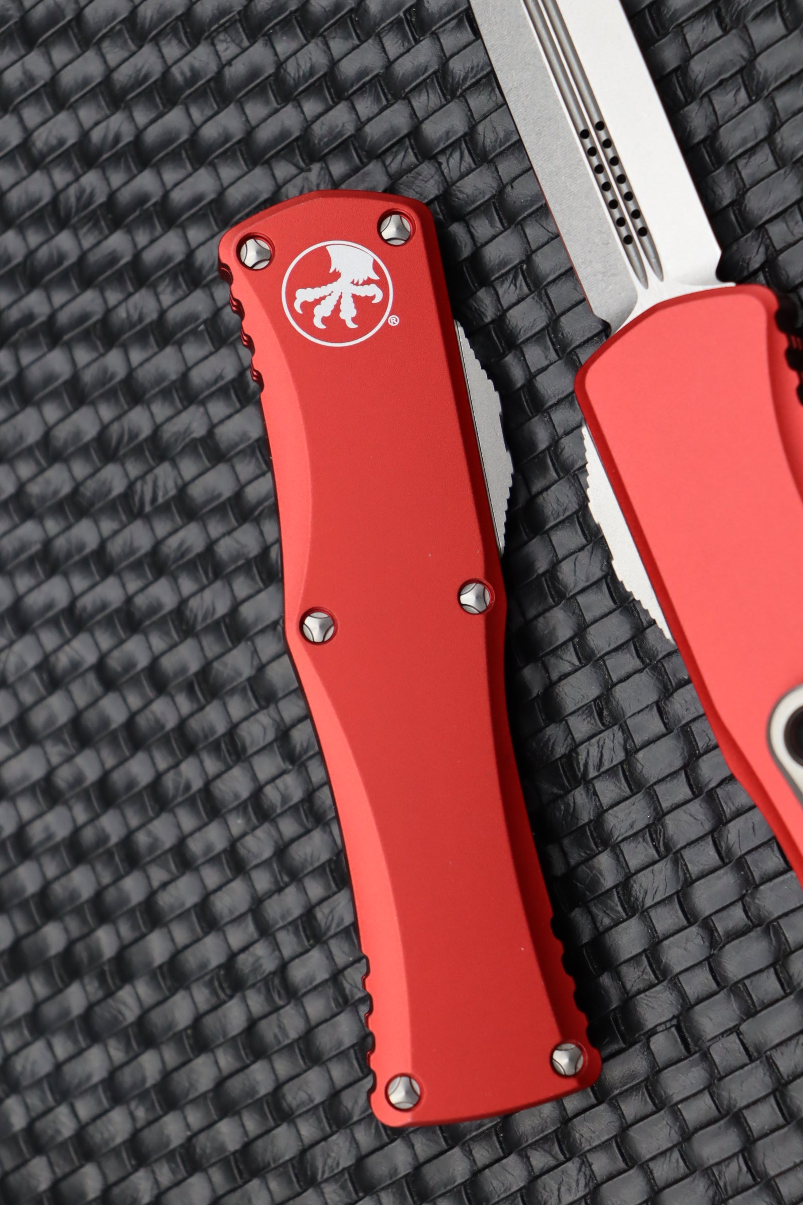 Premium Microtech Hera Double Edge Knife - Ultimate Stonewash & Red Finish