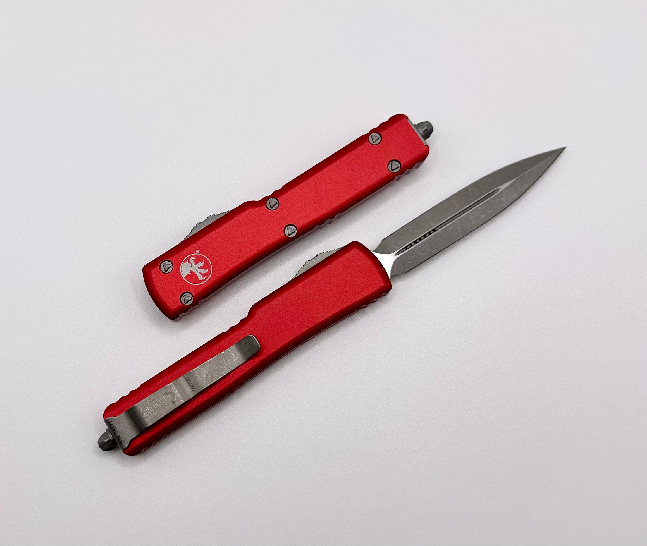 Premium Microtech UTX-70 Apocalyptic D/E Knife - Compact & Red