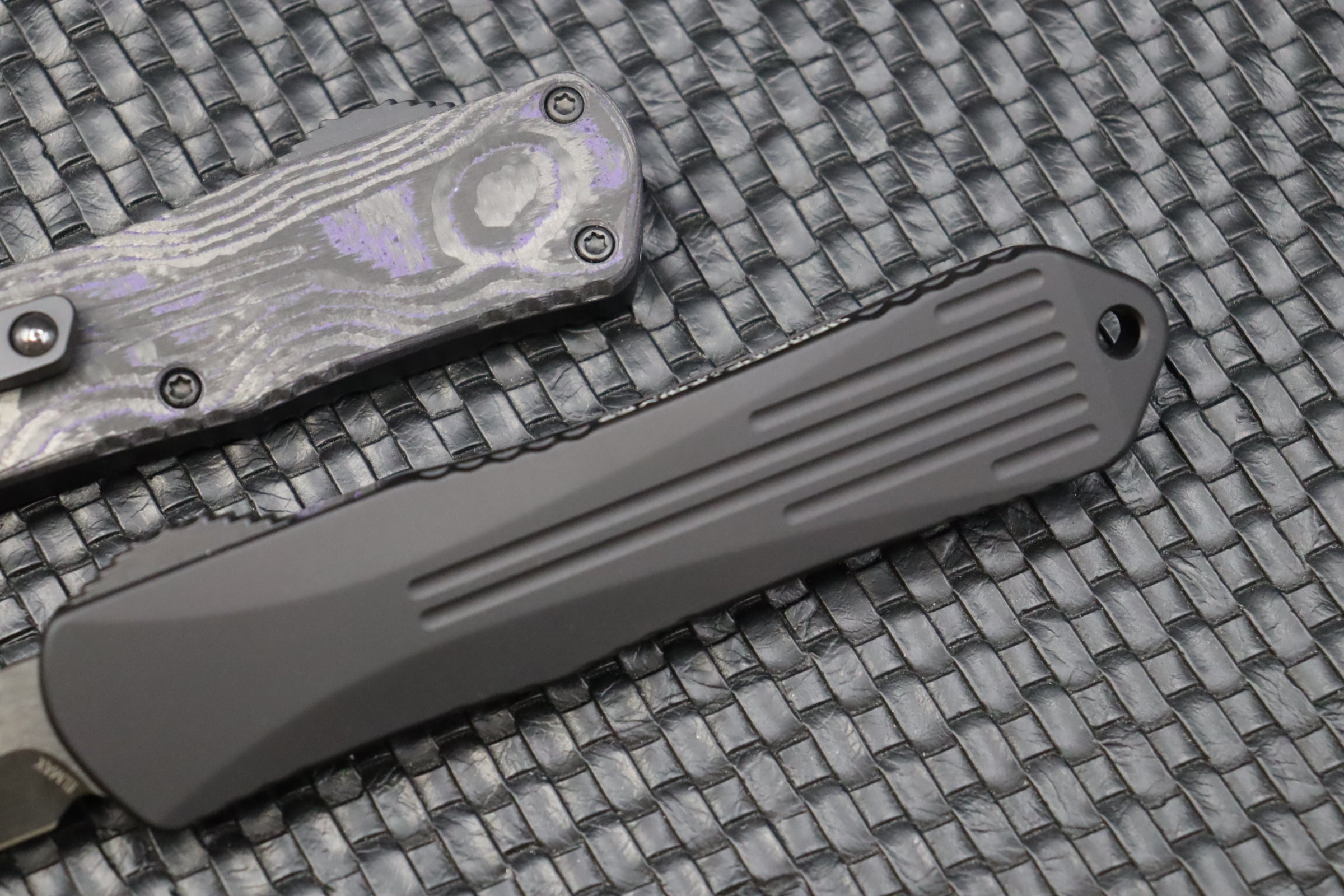 Heretic Knives Manticore E Bowie - Premium DLC & Purple Camo Carbon OTF Knife