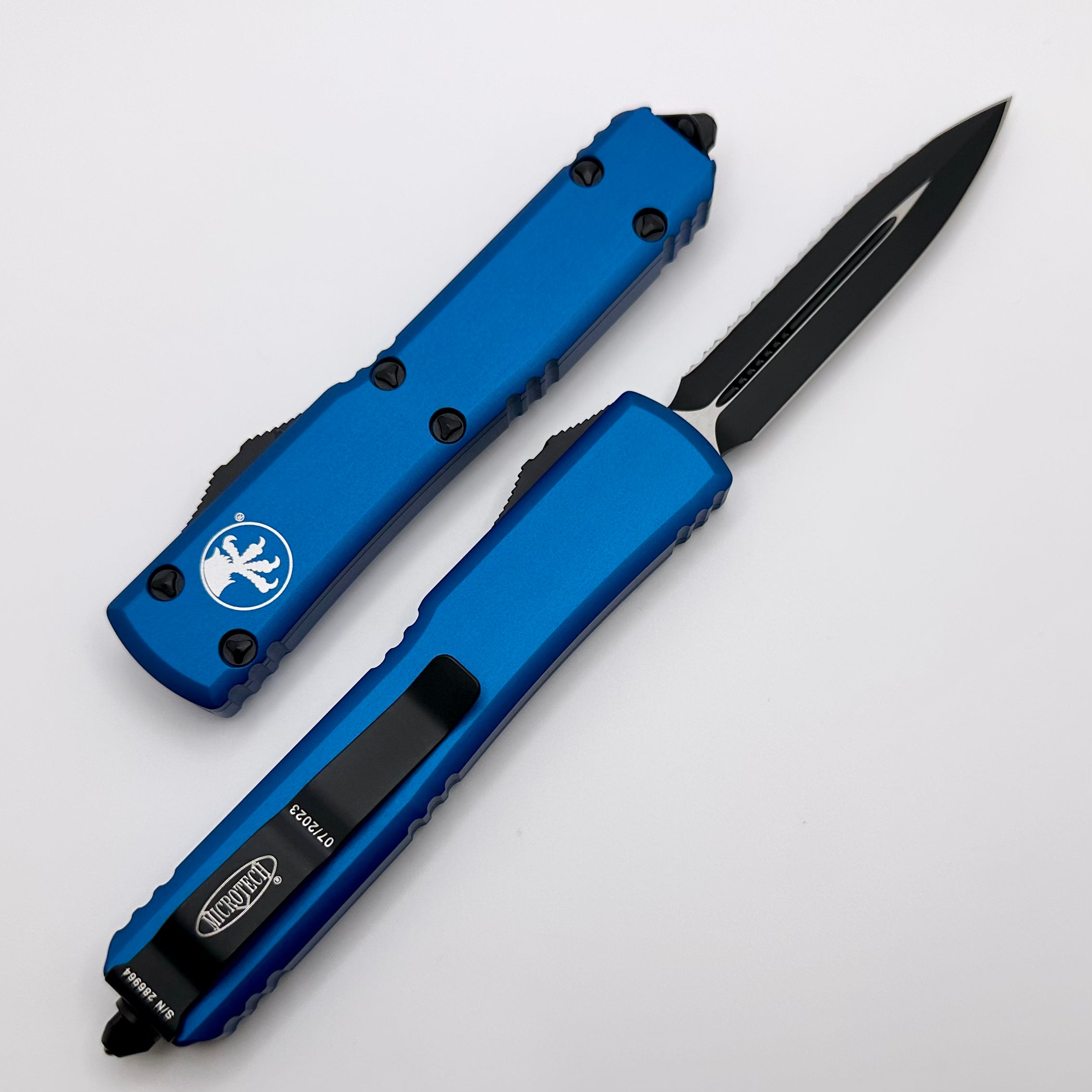 Microtech Ultratech D/E Ultimate Black Serrated Blade with Blue Handle