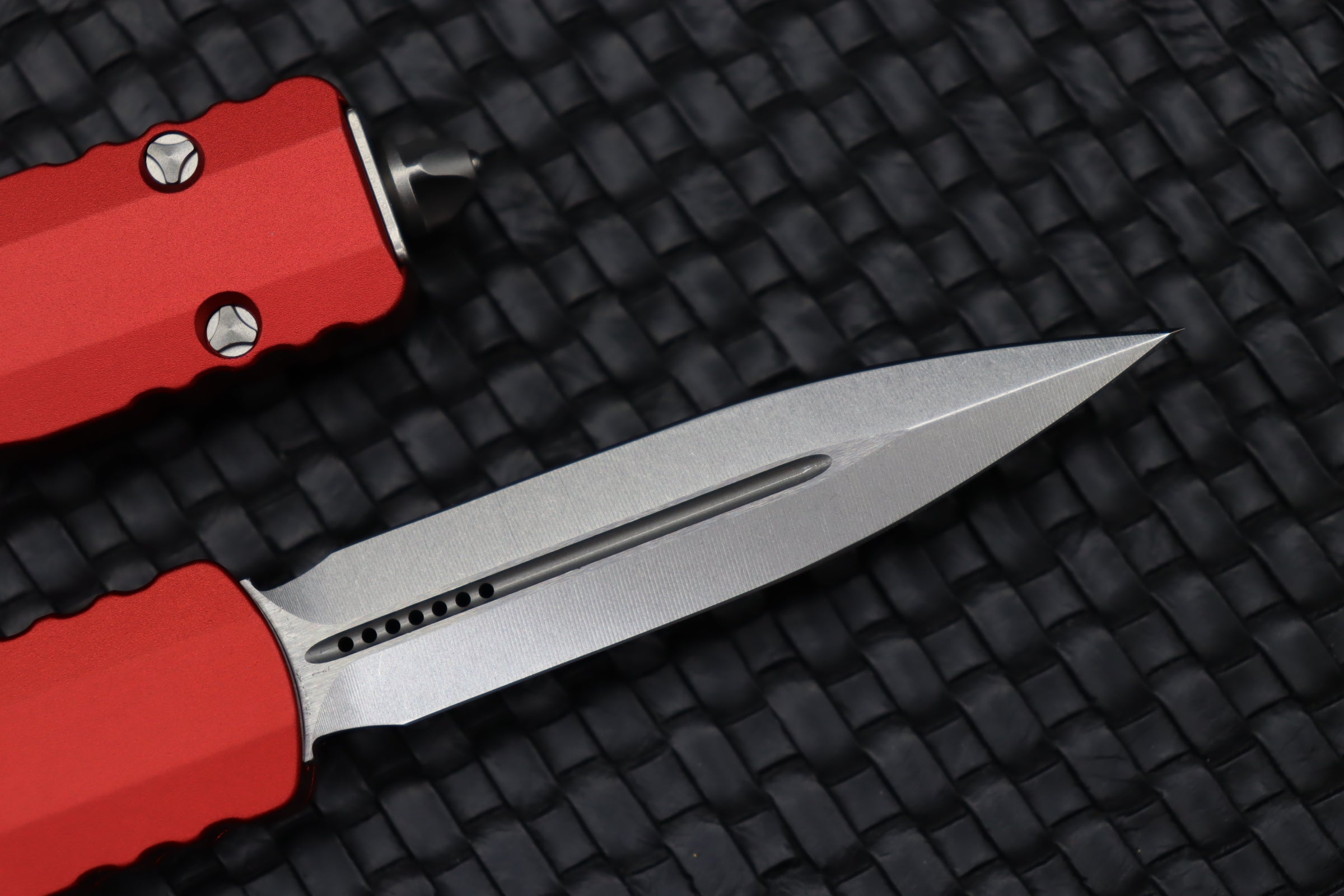 Microtech Dirac D/E Premium Stonewash Knife with Red Accents