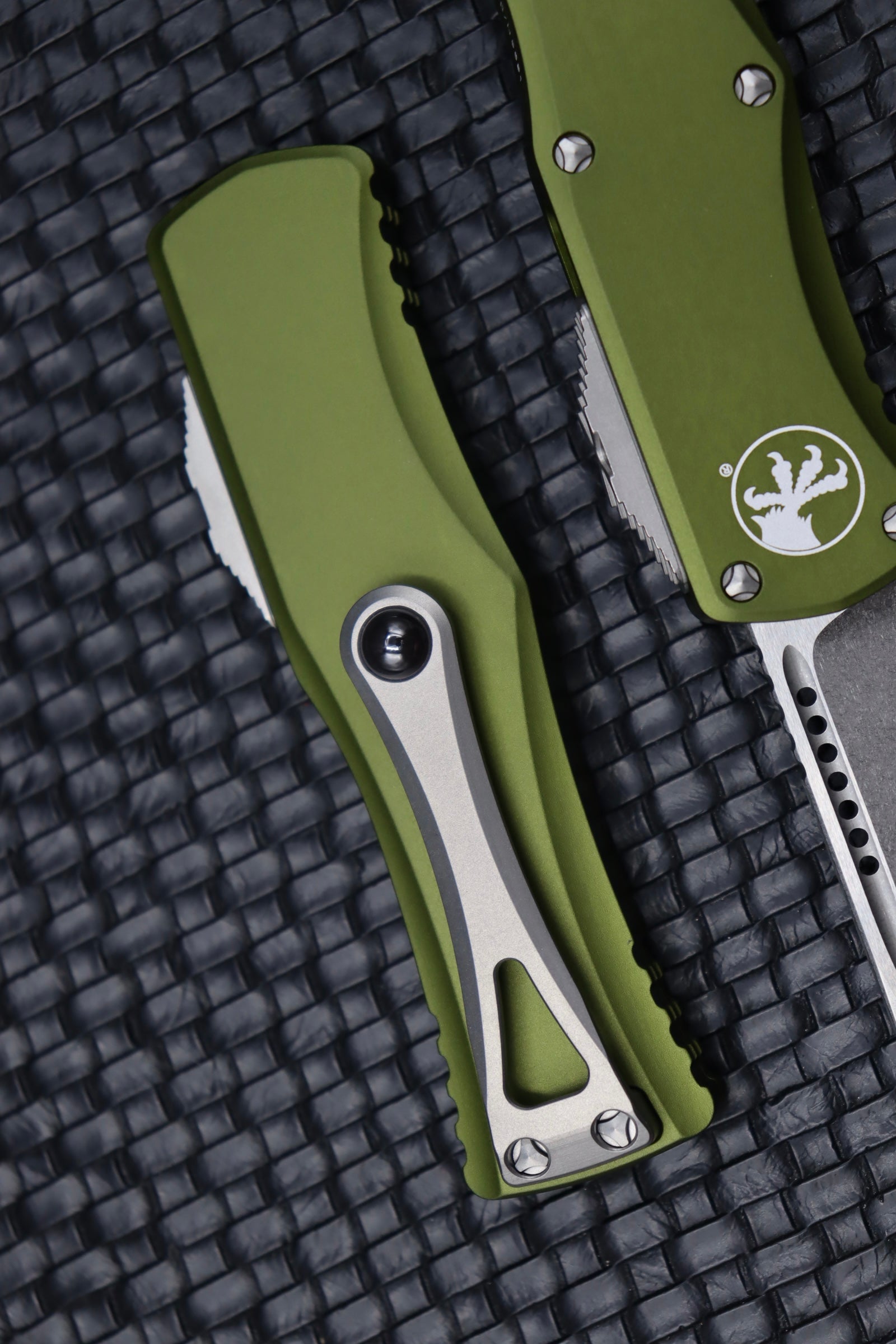 Premium Microtech Hera Tactical Knife - M390 Steel, OD Green Handle