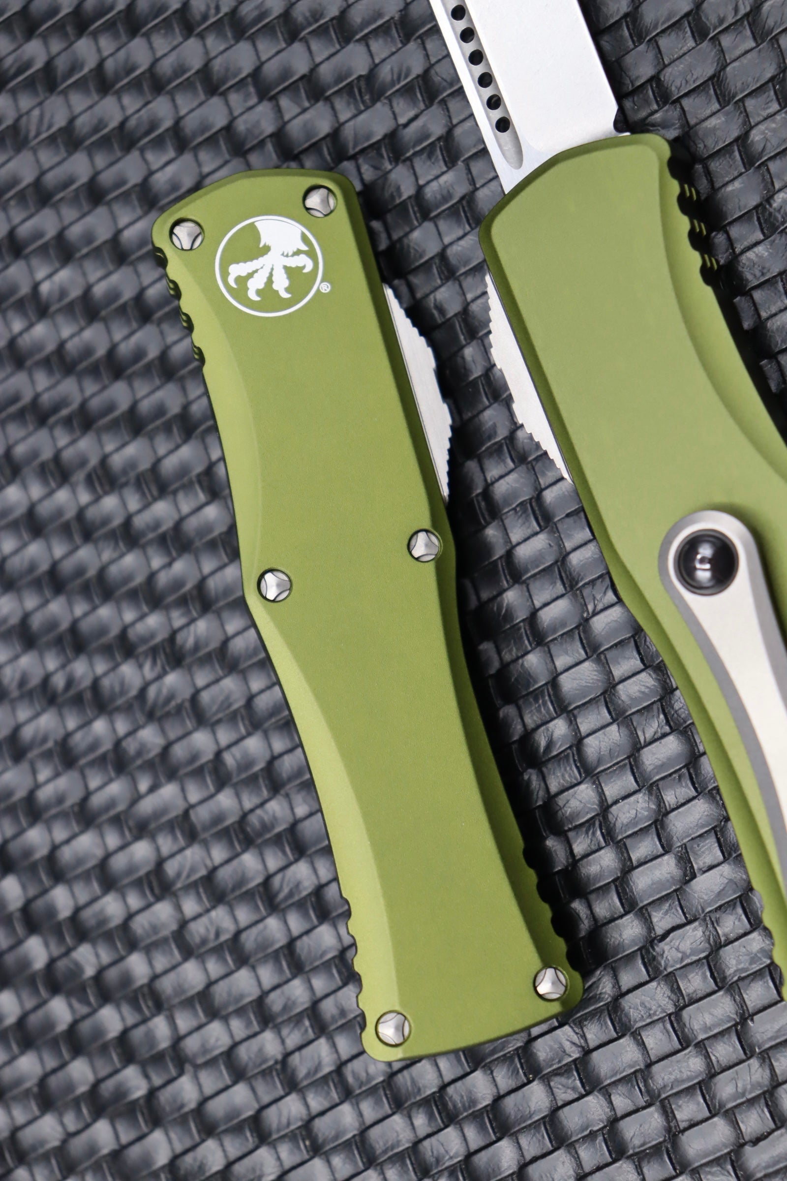 Premium Microtech Hera Tactical Knife - M390 Steel, OD Green Handle